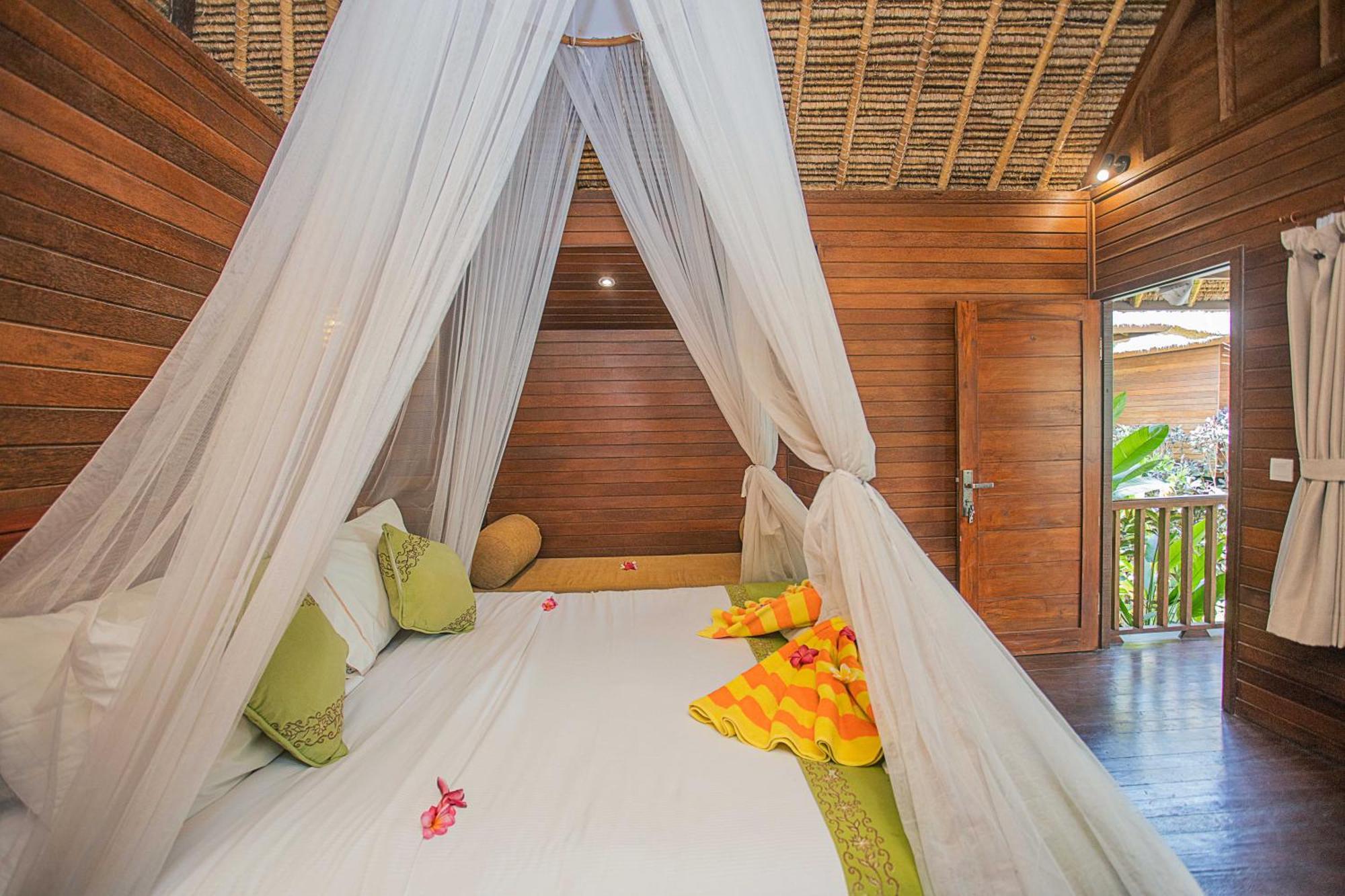 Lembongan Mantra Huts Hotel Buitenkant foto